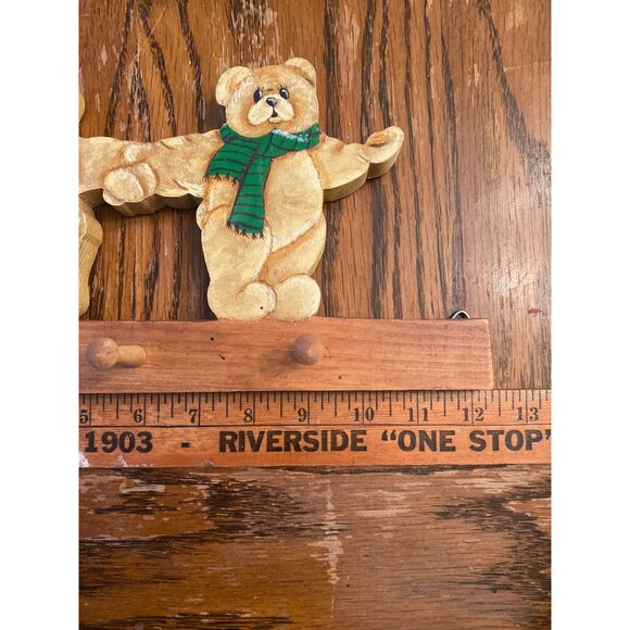 Vintage Wooden Teddy Bear Wall Hook Rack With Hand-Painted Bears & Scarves - 3 P - Picture 4 of 8